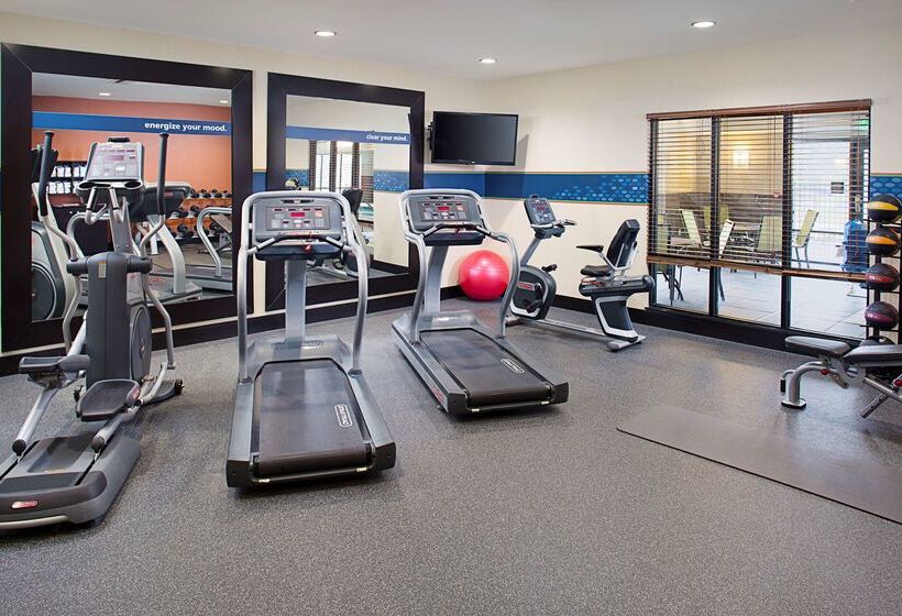 فندق Hampton Inn & Suites Lansing West