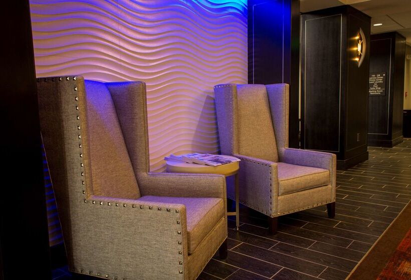 فندق Hampton Inn & Suites Lansing West