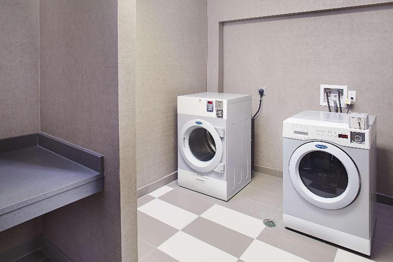 فندق Hampton Inn & Suites Lansing West