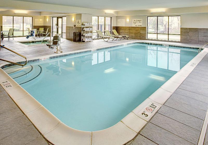 فندق Hampton Inn & Suites Lansing West