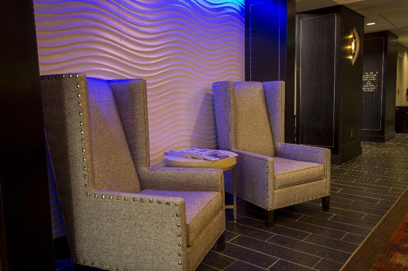 فندق Hampton Inn & Suites Lansing West