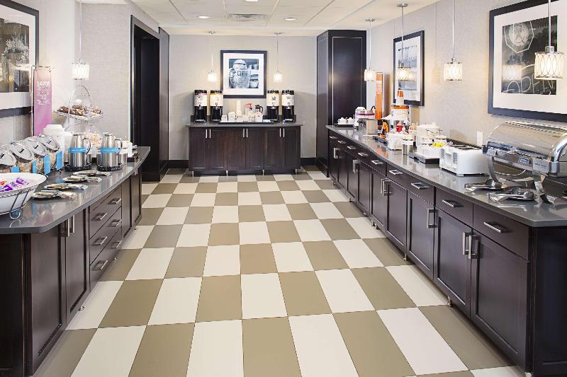 فندق Hampton Inn & Suites Lansing West