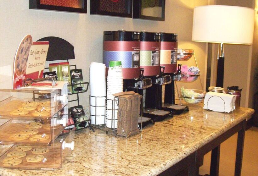 فندق Hampton Inn & Suites Manteca