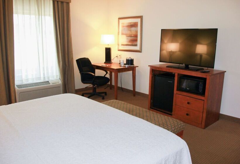 ホテル Hampton Inn & Suites Radcliff   Fort Knox