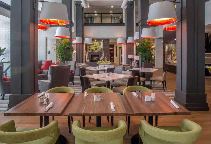 فندق Hilton Garden Inn Charleston Waterfront/downtown