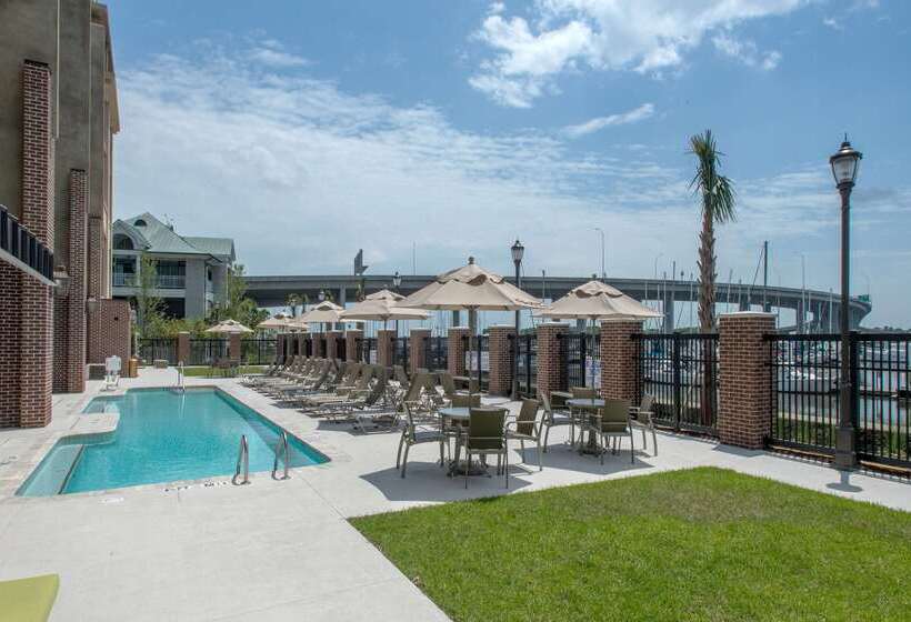 ホテル Hilton Garden Inn Charleston Waterfront/downtown