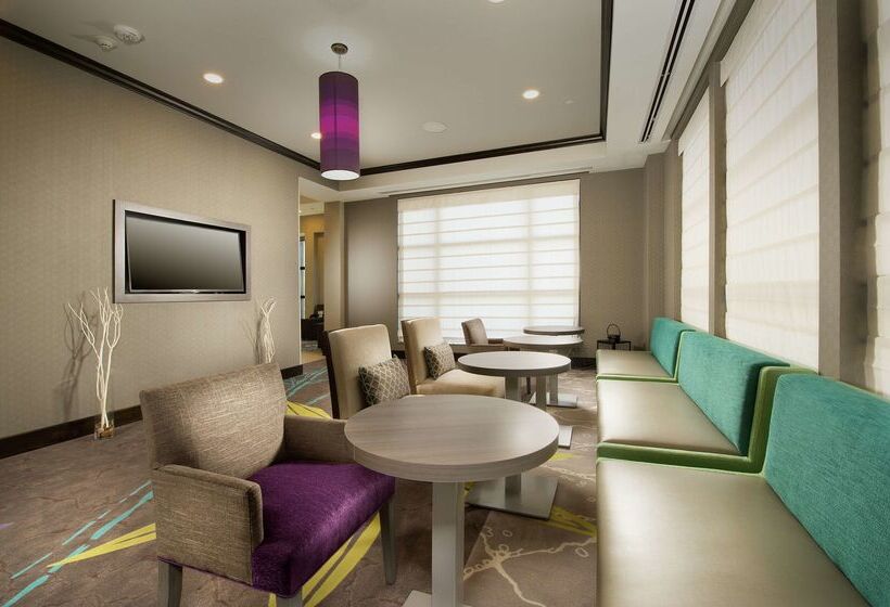 فندق Hilton Garden Inn College Station