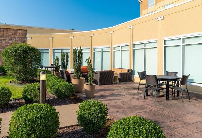فندق Hilton Garden Inn North Little Rock