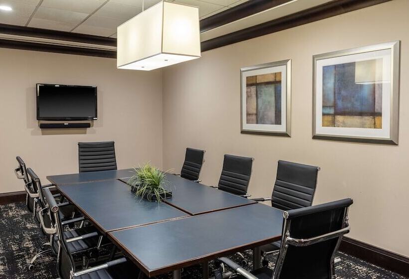 فندق Hilton Garden Inn North Little Rock