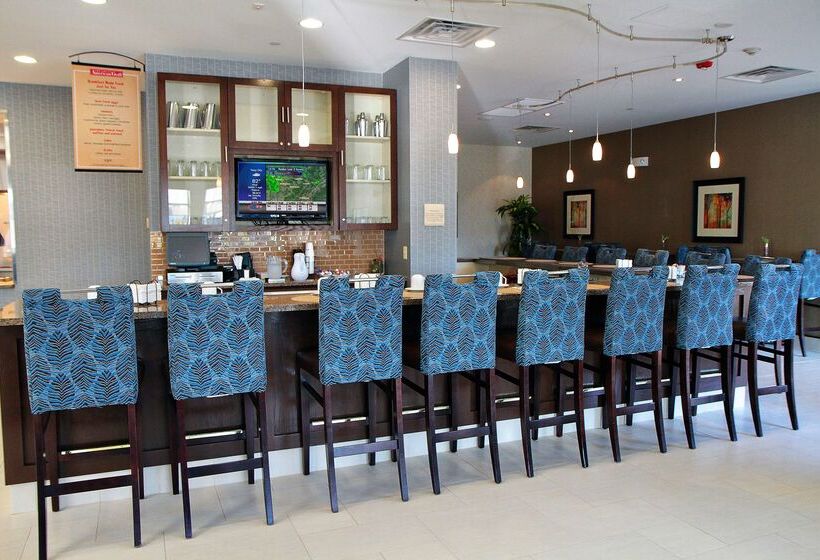 호텔 Hilton Garden Inn Tulsa Midtown