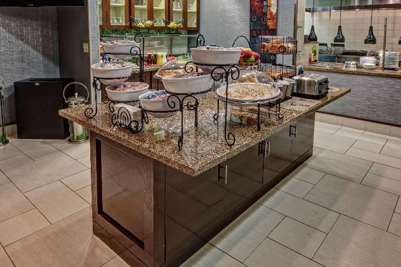 호텔 Hilton Garden Inn Tulsa Midtown