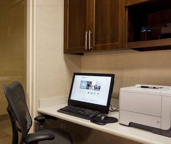 בית מלון כפרי Hilton Garden Inn Valley Forge/oaks