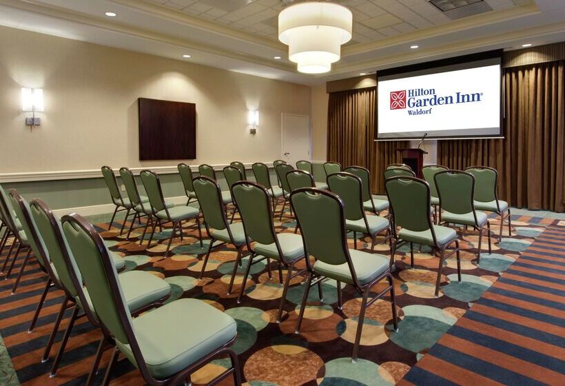فندق Hilton Garden Inn Waldorf