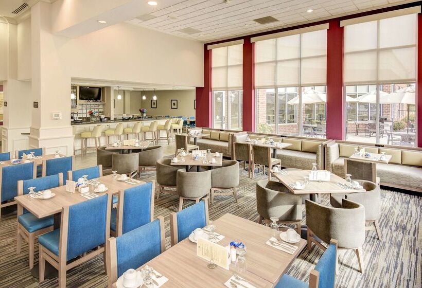 فندق Hilton Garden Inn Waldorf