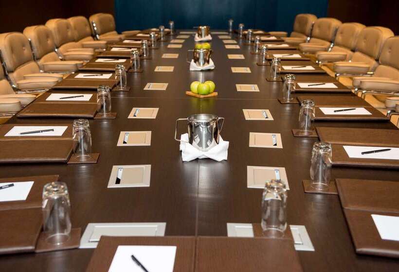 בית מלון כפרי Hilton Panama