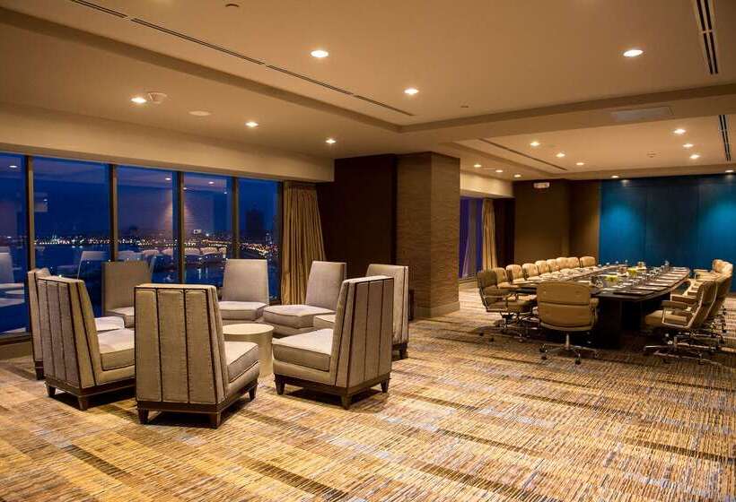 בית מלון כפרי Hilton Panama