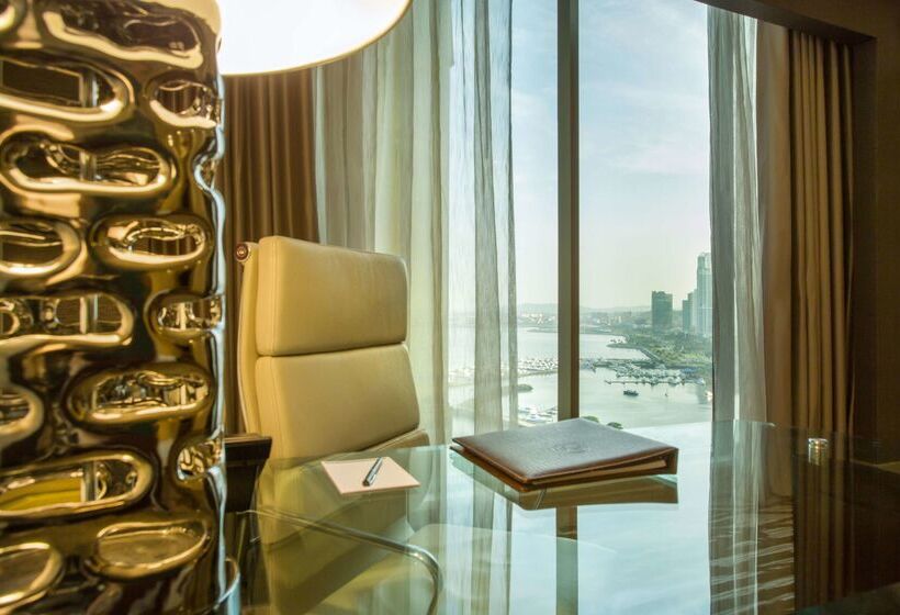 בית מלון כפרי Hilton Panama