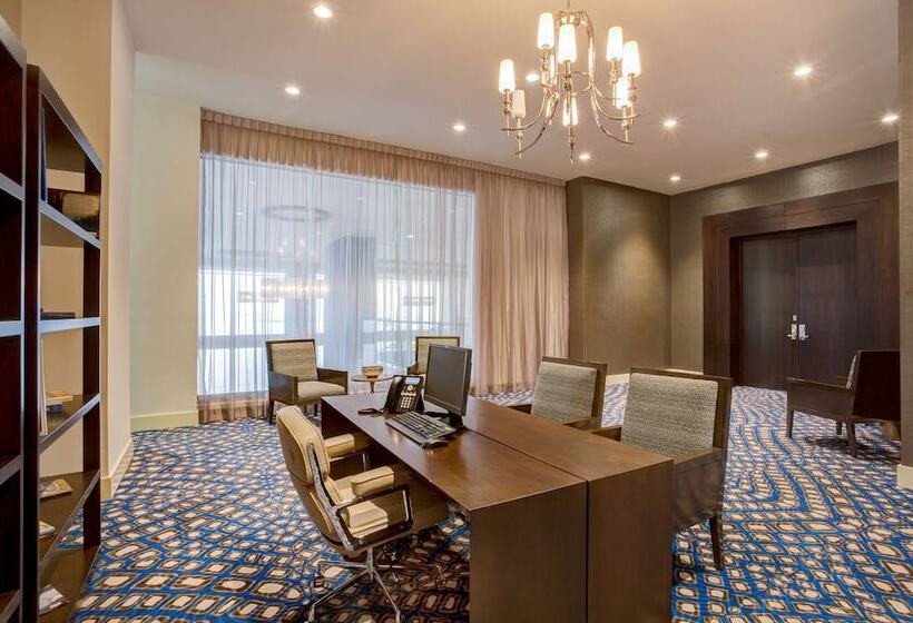 בית מלון כפרי Hilton Panama