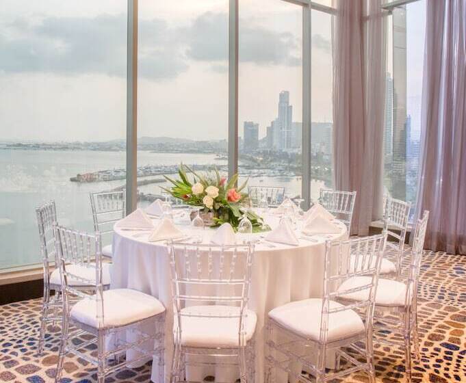 בית מלון כפרי Hilton Panama