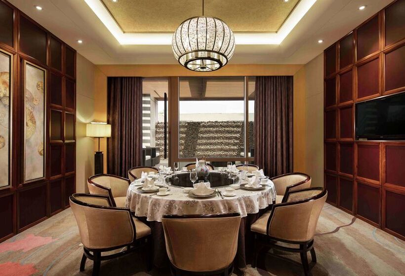 호텔 Hilton Zhengzhou