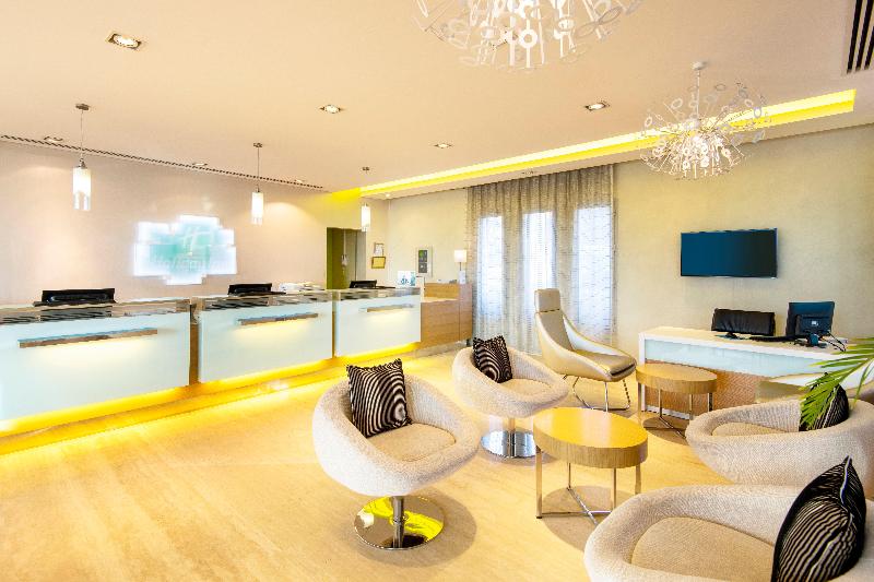 هتل Holiday Inn Alseeb Muscat, An Ihg