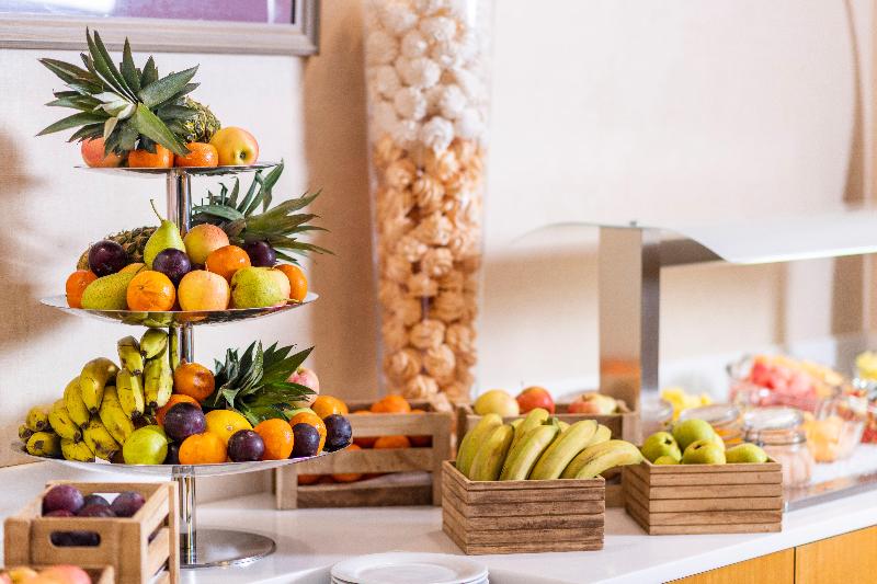 هتل Holiday Inn Alseeb Muscat, An Ihg