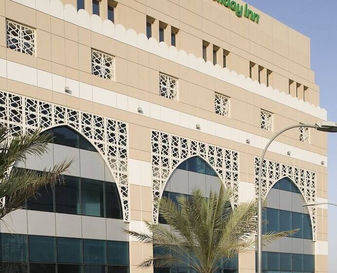 هتل Holiday Inn Alseeb Muscat, An Ihg