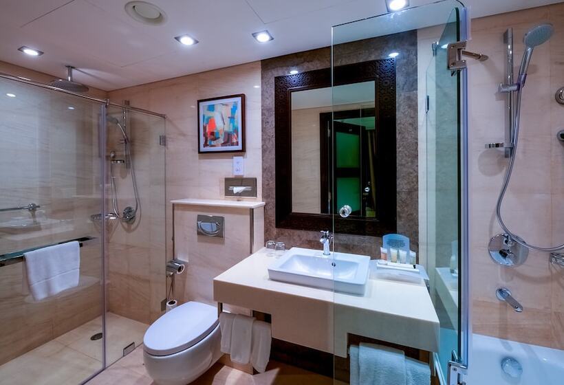 هتل Holiday Inn Alseeb Muscat, An Ihg