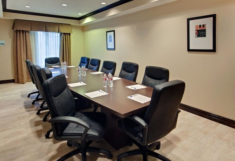 Holiday Inn Express Hotel & Suites Albuquerque Airport, An Ihg