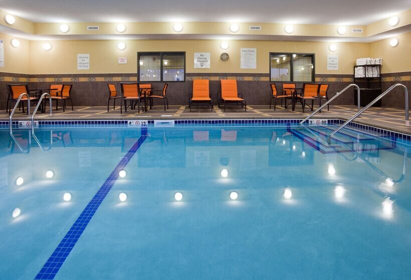 فندق Holiday Inn Express & Suites Fort Dodge, An Ihg