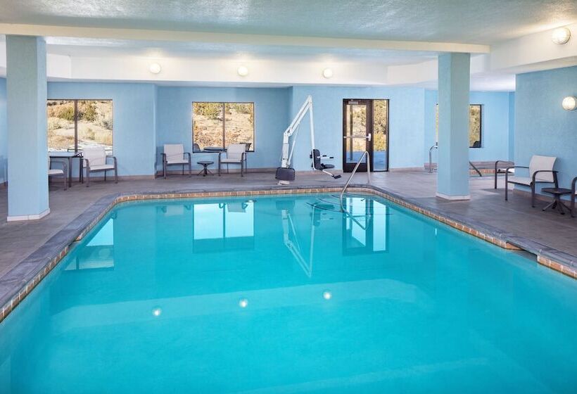 فندق Holiday Inn Express And Suites Los Alamos Entrada Park, An Ihg