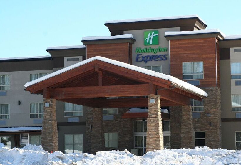 فندق Holiday Inn Express Golden Kicking Horse, An Ihg