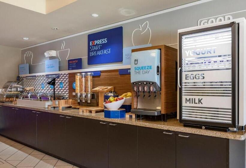 فندق Holiday Inn Express & Suites Indio   Coachella Valley, An Ihg