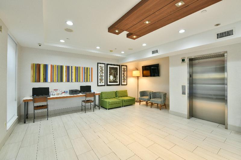 Отель Holiday Inn Express Staten Island West, An Ihg