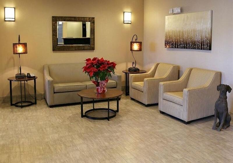 בית מלון כפרי Holiday Inn Express & Suites Emporia Northwest, An Ihg