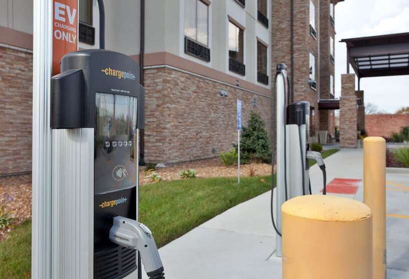 ホテル Holiday Inn Express & Suites St Louis Airport, An Ihg