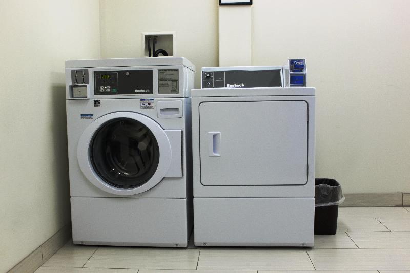 فندق Holiday Inn Express Yorkton East, An Ihg