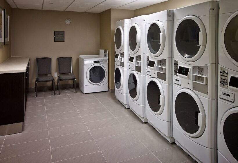 Отель Homewood Suites By Hilton Hamilton, Ontario, Canada