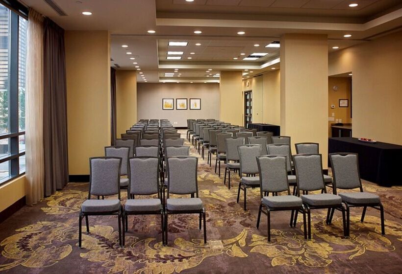 Отель Homewood Suites By Hilton Hamilton, Ontario, Canada