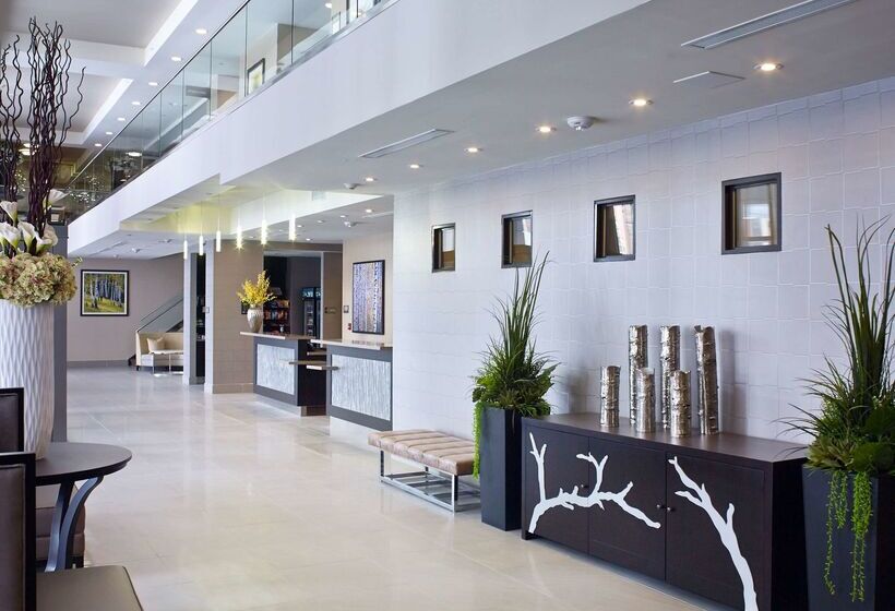 Отель Homewood Suites By Hilton Hamilton, Ontario, Canada