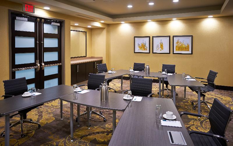 Отель Homewood Suites By Hilton Hamilton, Ontario, Canada