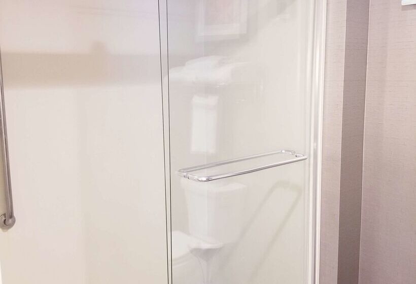 בית מלון כפרי Homewood Suites By Hilton Calgary Airport, Alberta, Canada