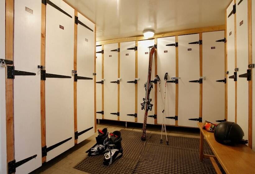 호텔 Hôtel Eliova Le Chaix