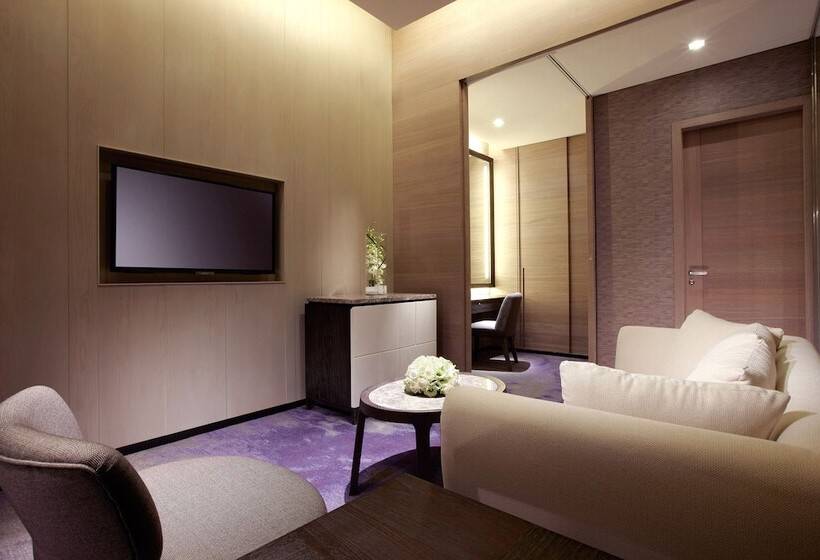 Humble House Hotel Taipei, Curio Collection By Hilton