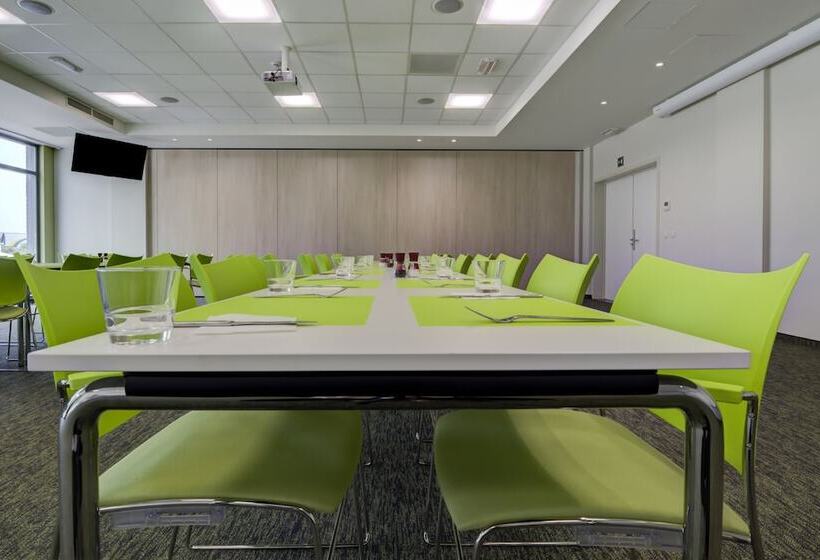 Отель Ibis Styles Zeebrugge