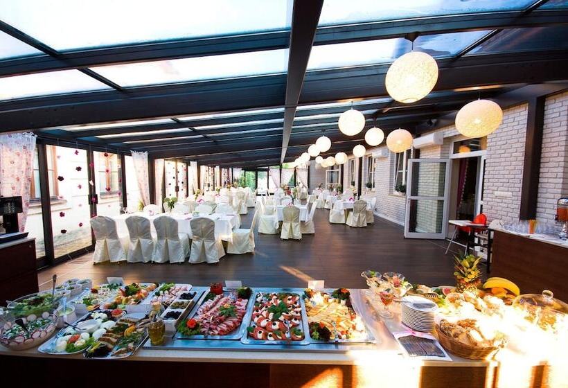 هتل Korona Spa & Wellness