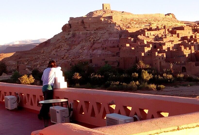 ホテル La Fibule D Or