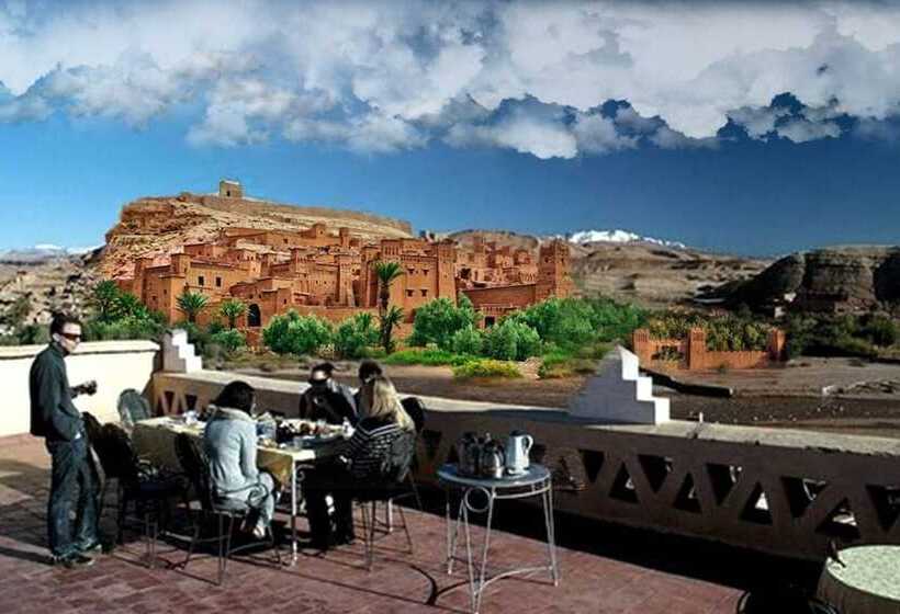 ホテル La Fibule D Or