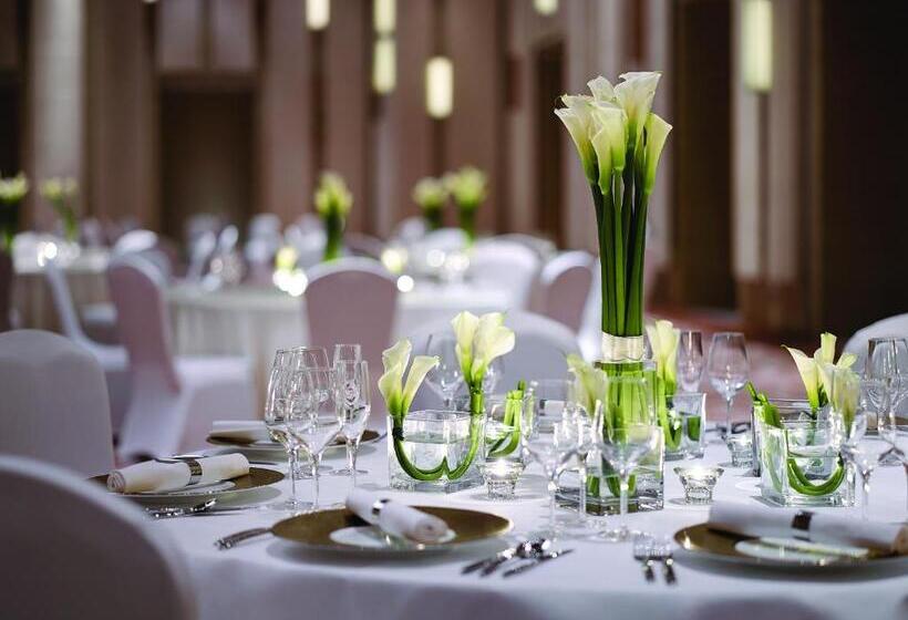 酒店 Langham Place Guangzhou   Walking Distance To Canton Fair & Overseas Buyers Registration Service