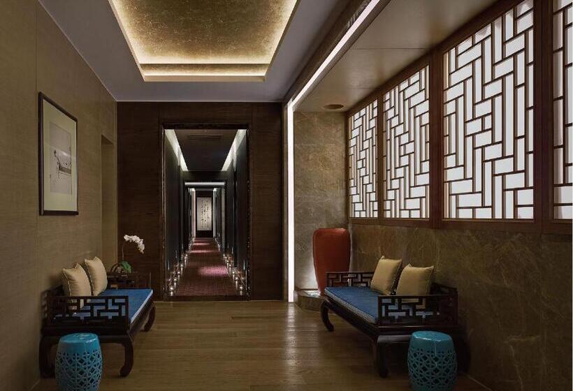 ホテル Langham Place Guangzhou   Walking Distance To Canton Fair & Overseas Buyers Registration Service